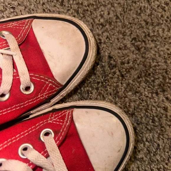 Women’s Red Converse - Picture 3 of 12